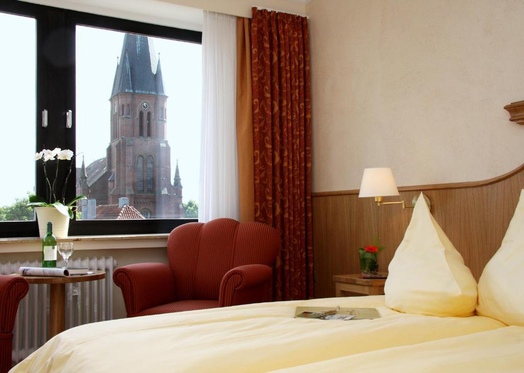 Altes Gasthaus Kuhr - Hotel & Restaurant Papenburg Oda fotoğraf