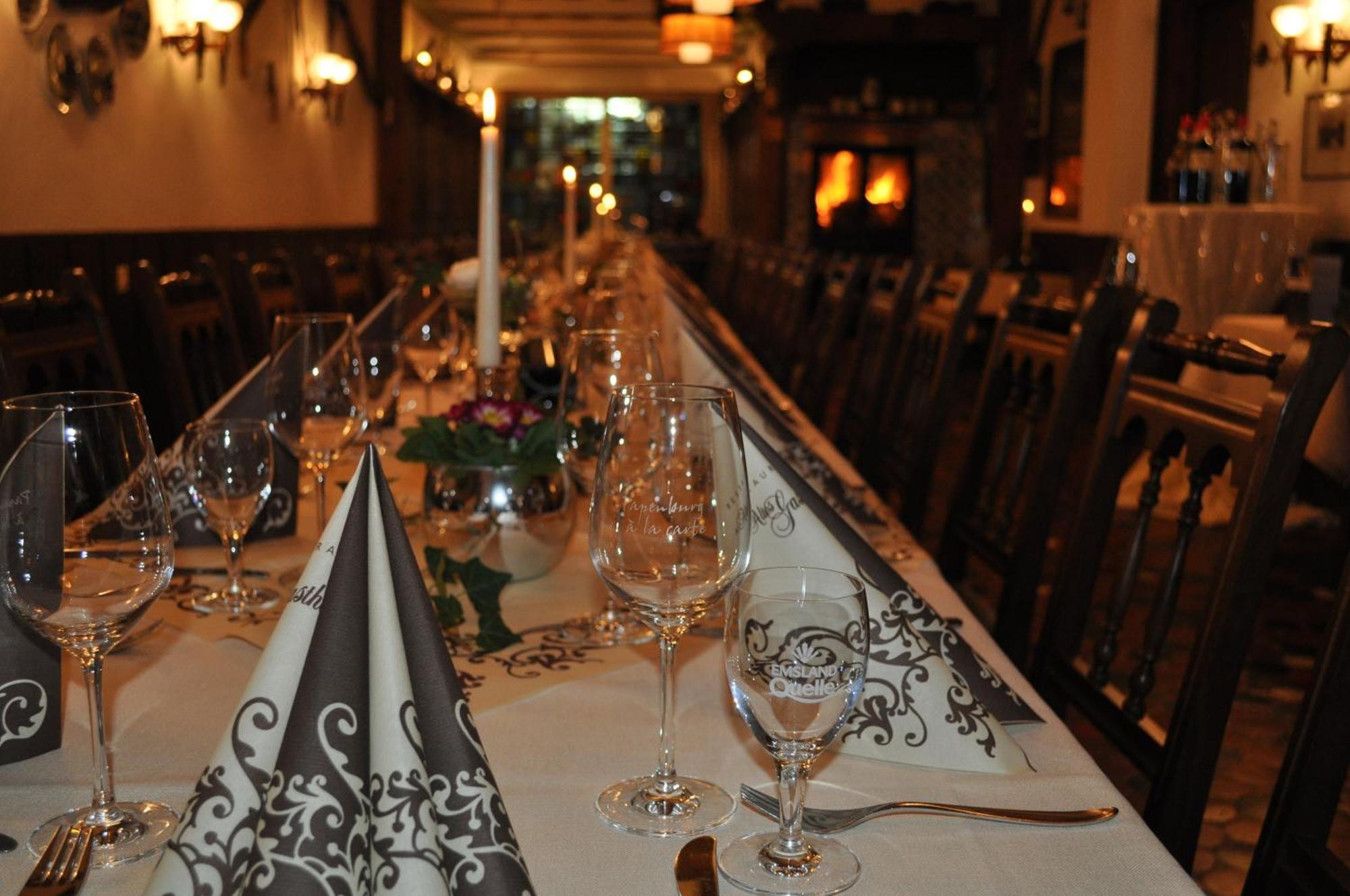 Altes Gasthaus Kuhr - Hotel & Restaurant Papenburg Dış mekan fotoğraf