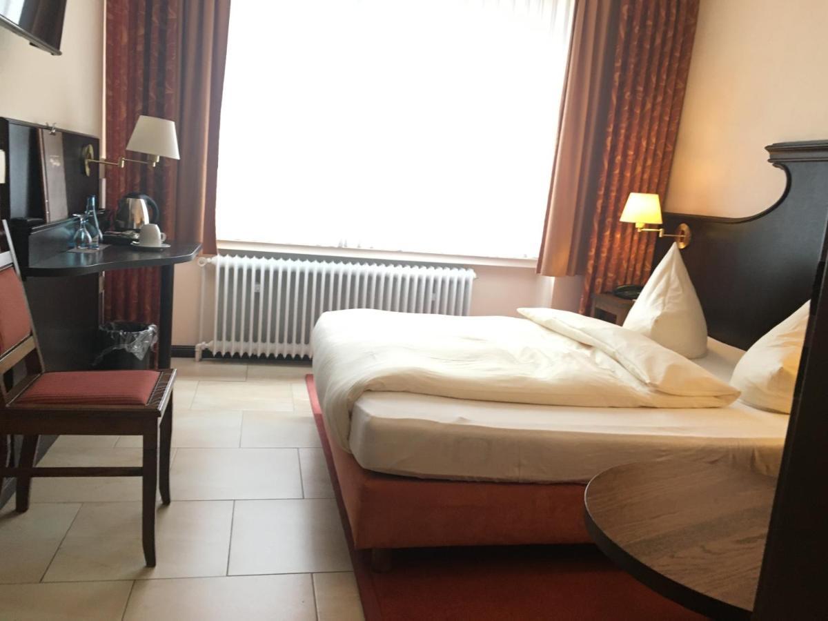 Altes Gasthaus Kuhr - Hotel & Restaurant Papenburg Dış mekan fotoğraf